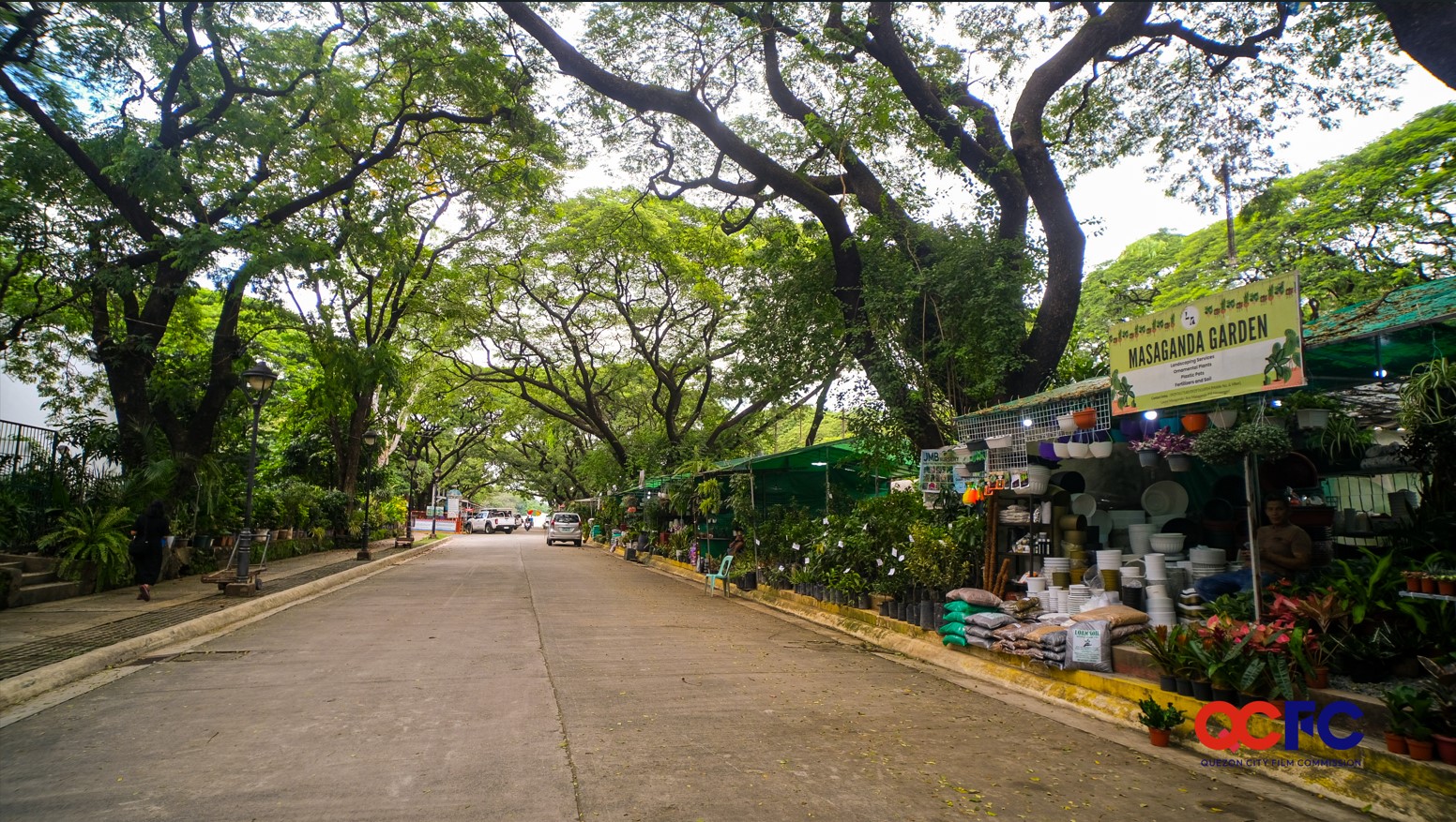 qc-circle-main-entrance